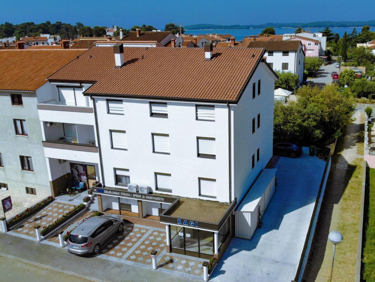 Bagi Apartments & Rooms Pula Bagian luar foto
