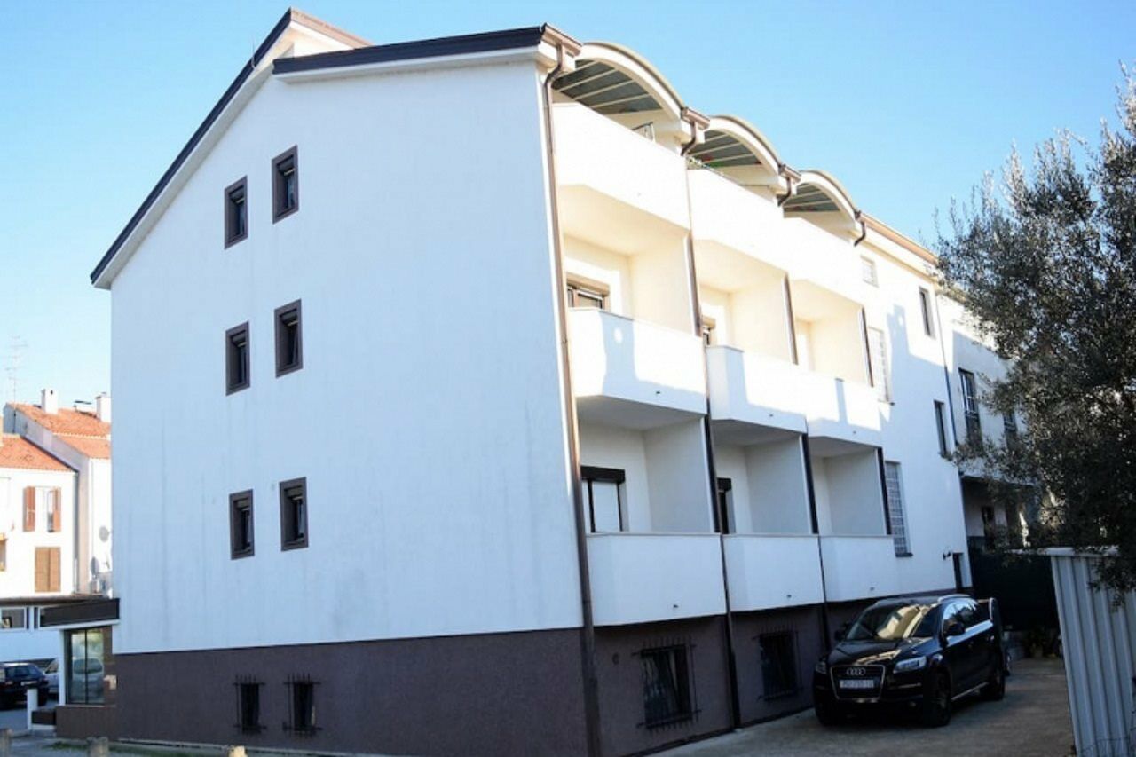 Bagi Apartments & Rooms Pula Bagian luar foto