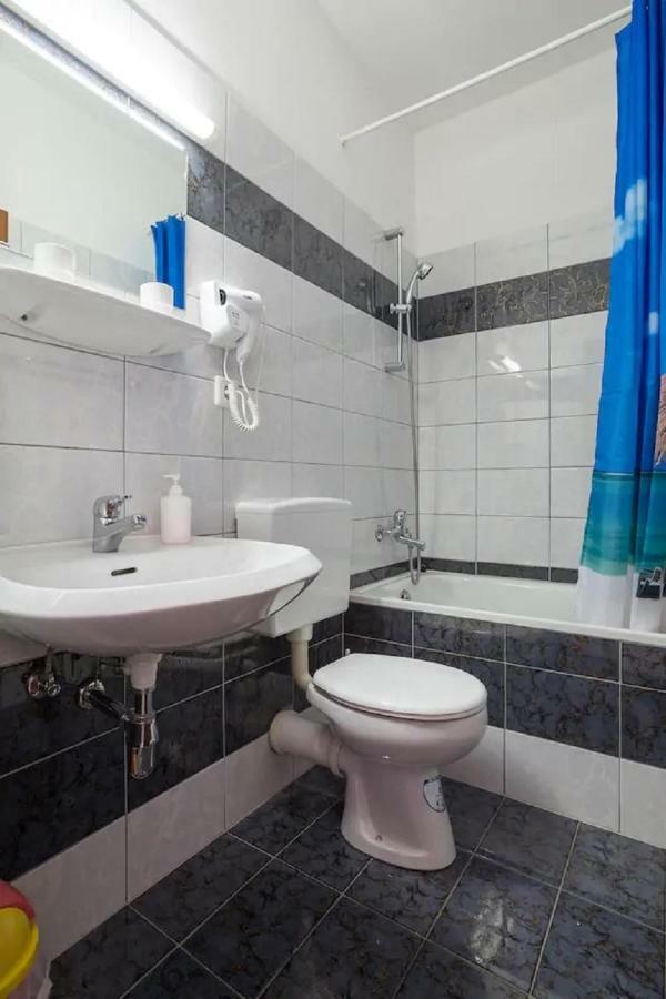 Bagi Apartments & Rooms Pula Bagian luar foto