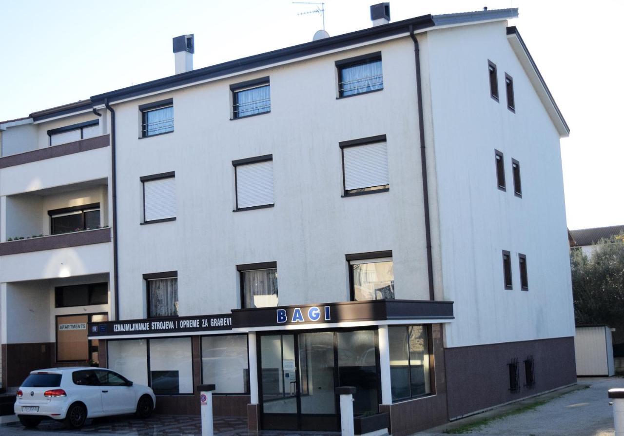 Bagi Apartments & Rooms Pula Bagian luar foto